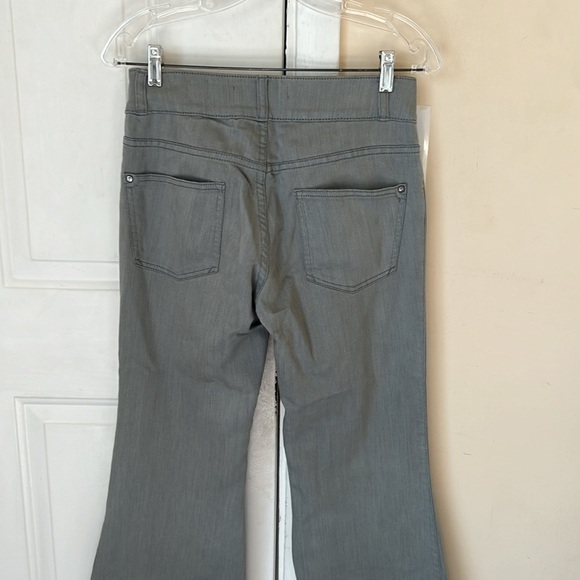 Pilcro Green Low Rise Bootcut Jeans Size 27 - Picture 5 of 10
